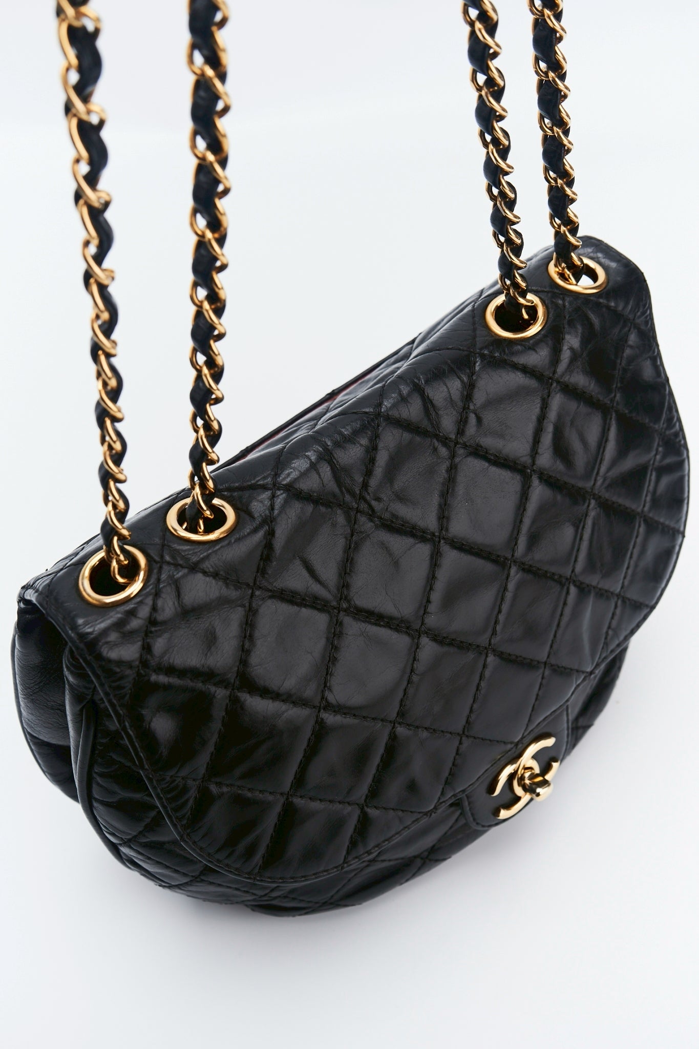 Chanel dubai messenger