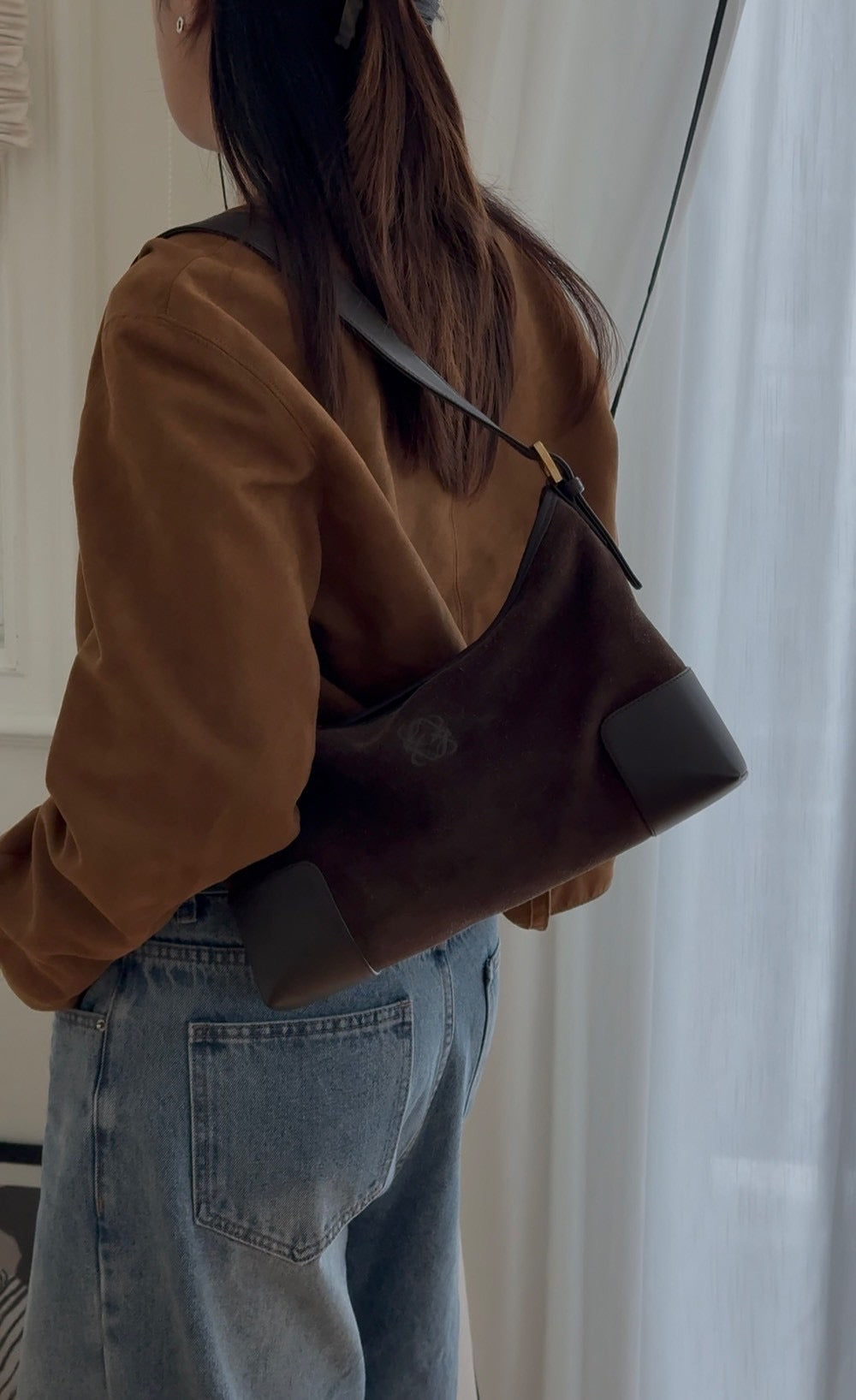 Loewe Suede Brown shoulder