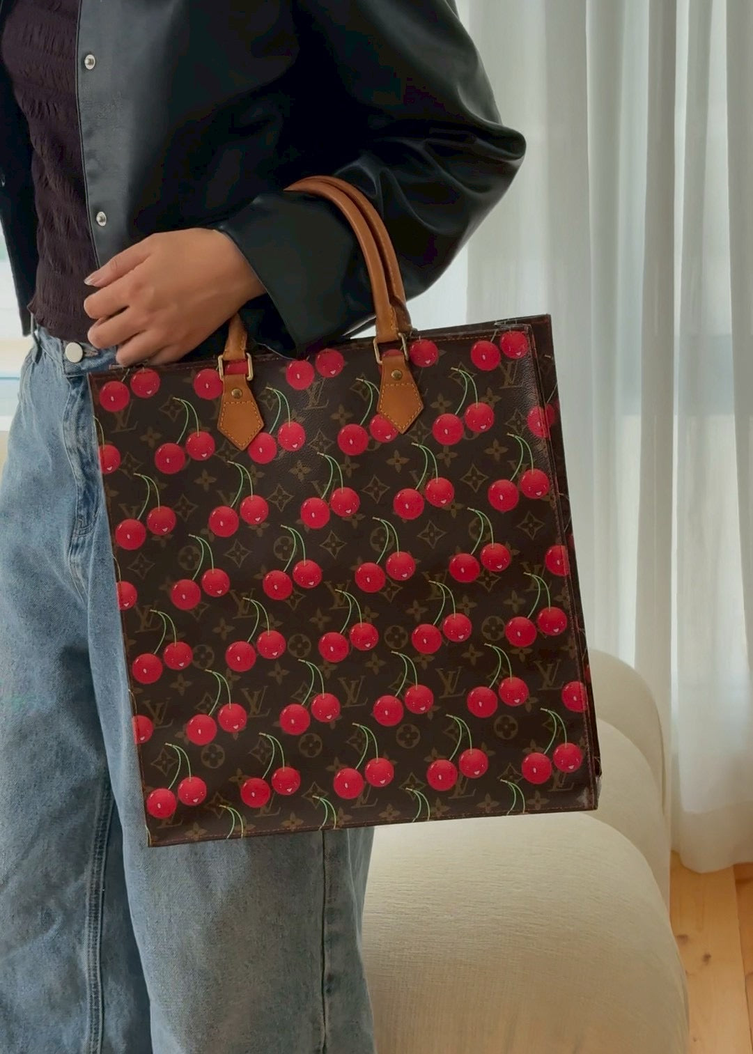 Louis vuitton cherry tote
