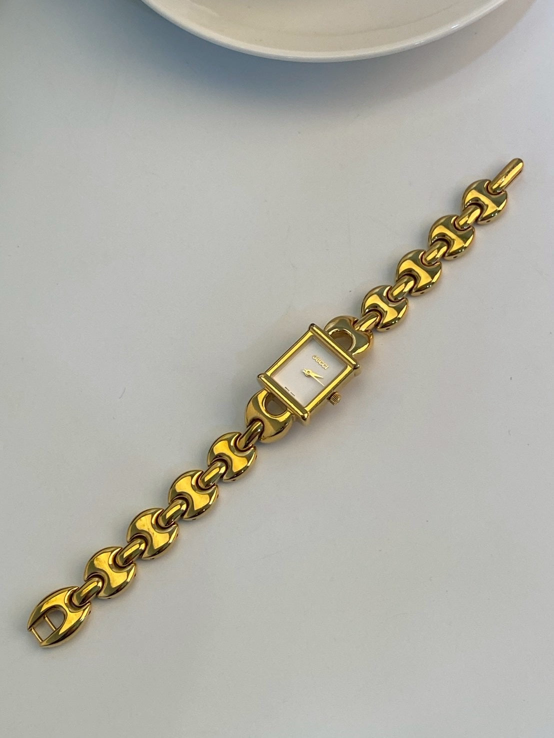 Gucci 1800I chang strap c.2295