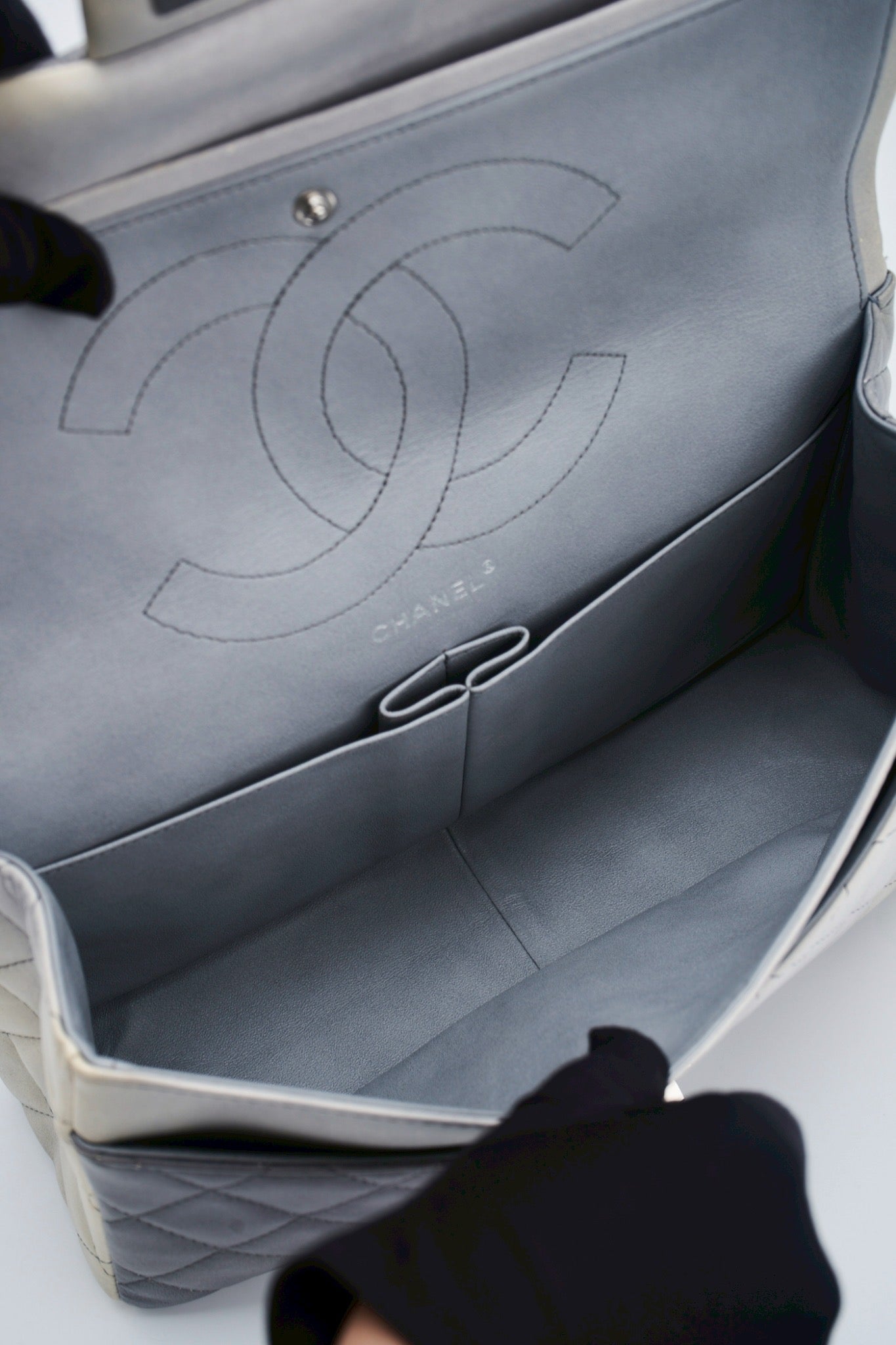 Chanel ombre reissue227