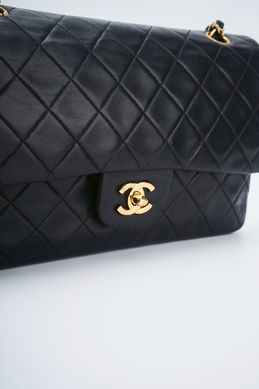 Chanel classic flab bag