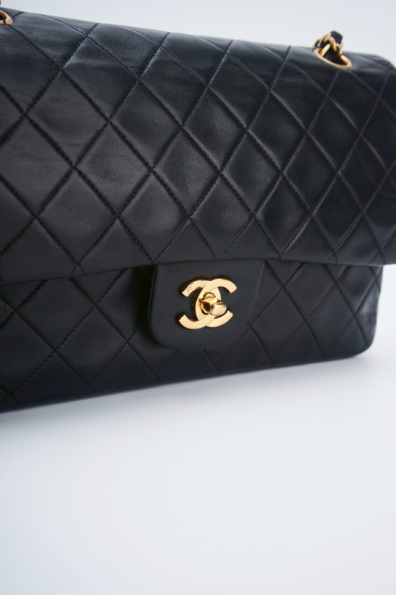Chanel classic flab bag