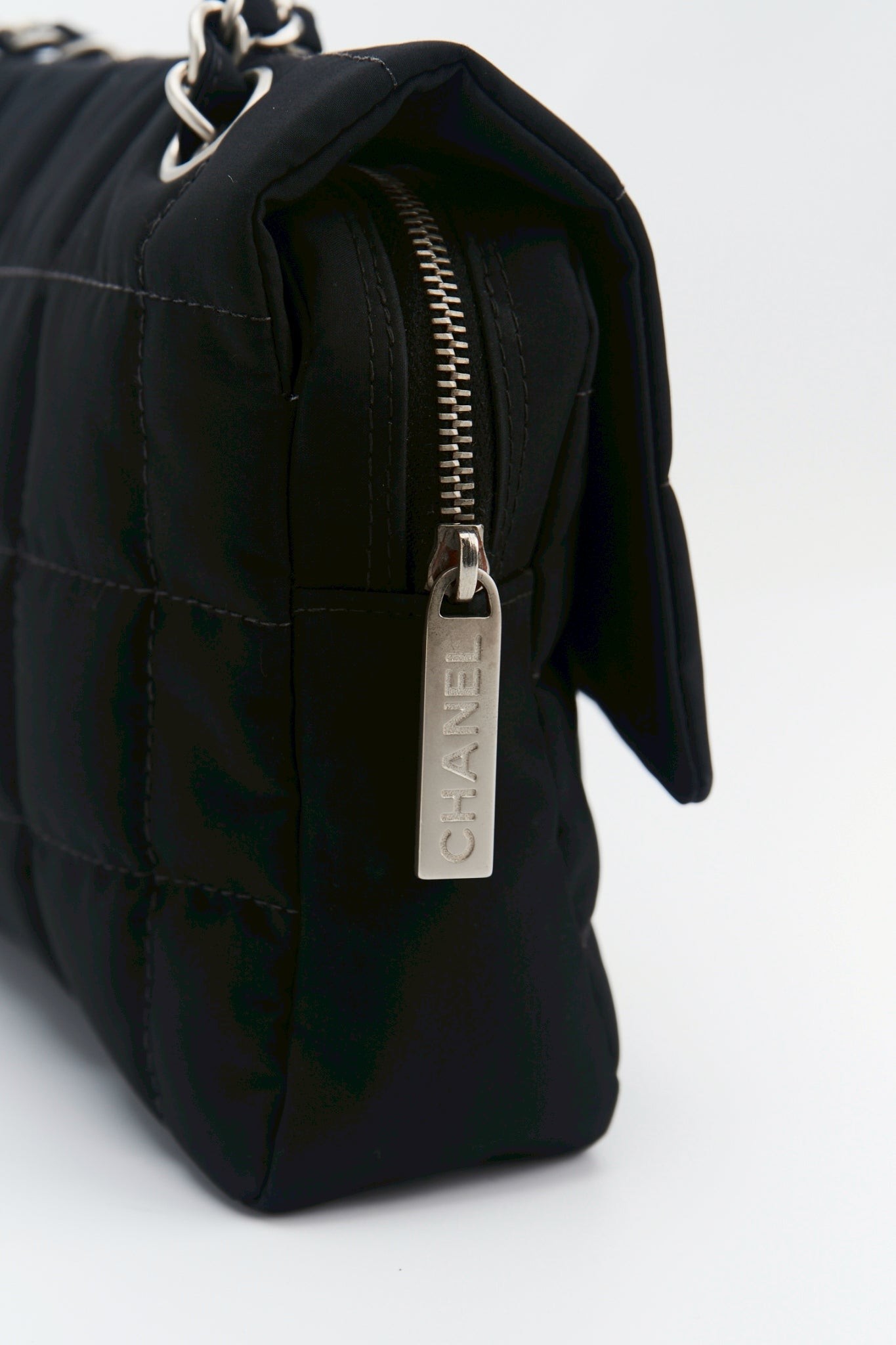 Chanel nylon easy flab “12