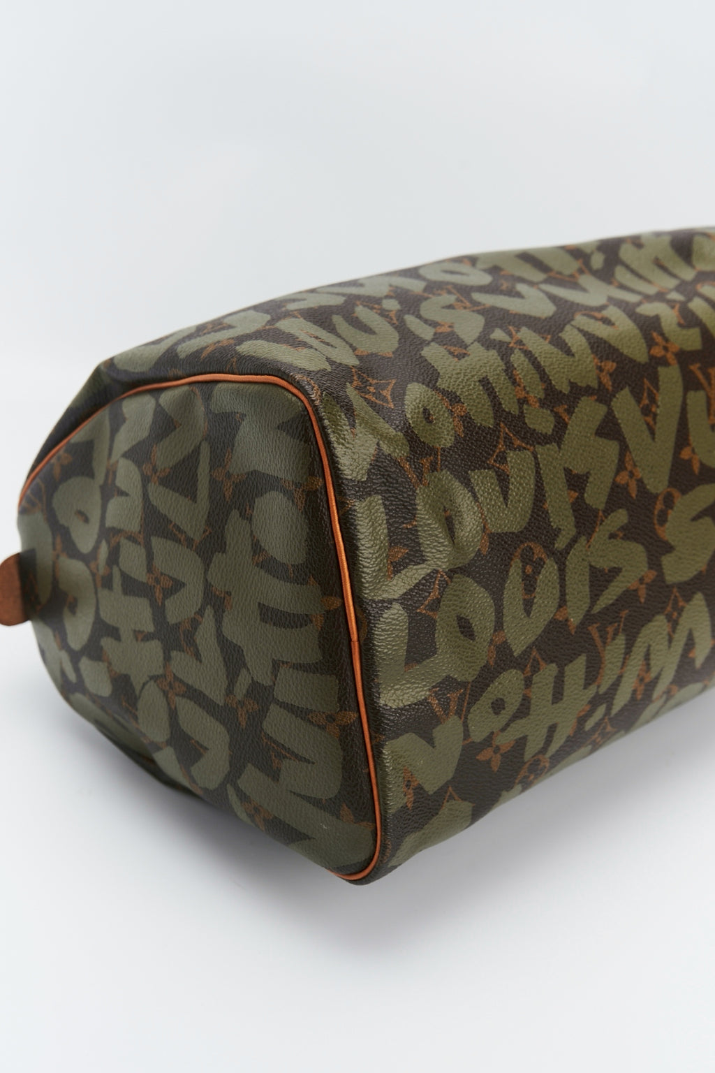 Louis vuitton Khaki Graffiti speedy “30