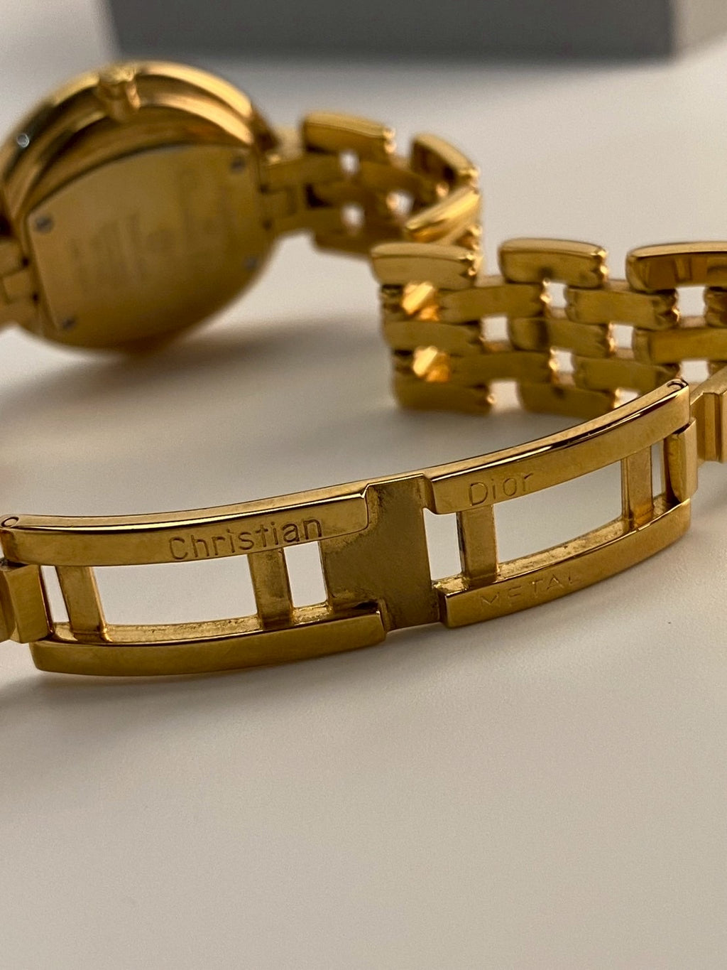 Dior 46-154-4 black dial gold