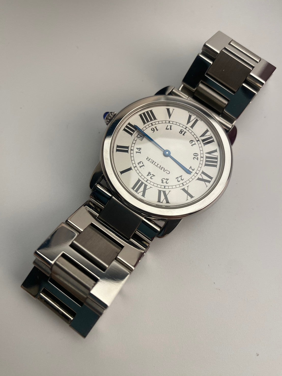 Cartier date round silver dial LM c.6159+box