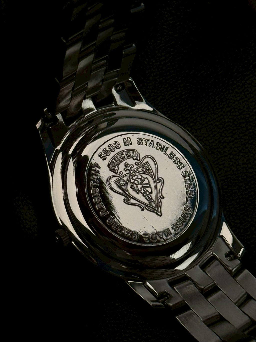 Gucci 5500m black dial date