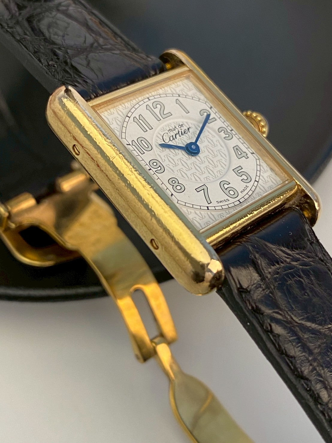 Cartier tank must de gold c.6351