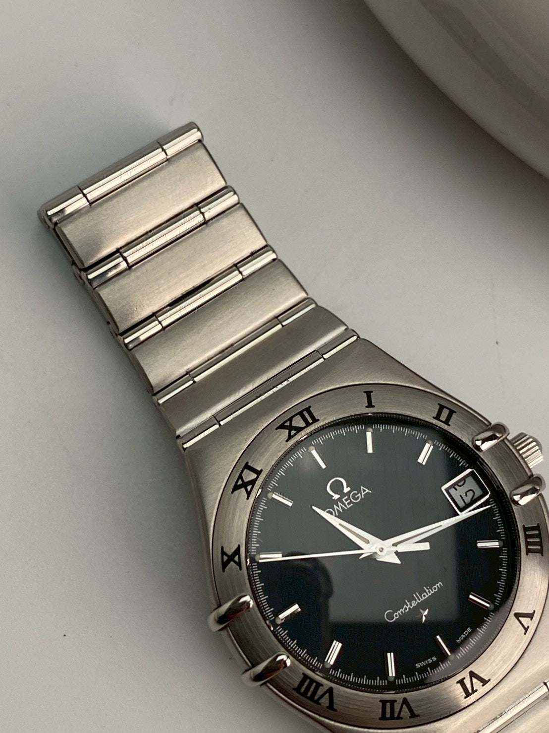 Omega constellation black dial date c. 5218
