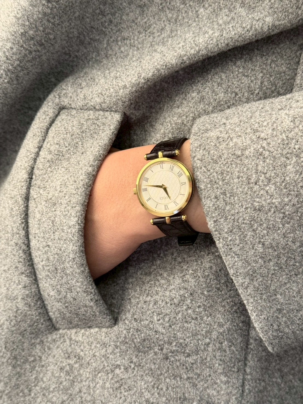 gucci 2000l cream boy watch