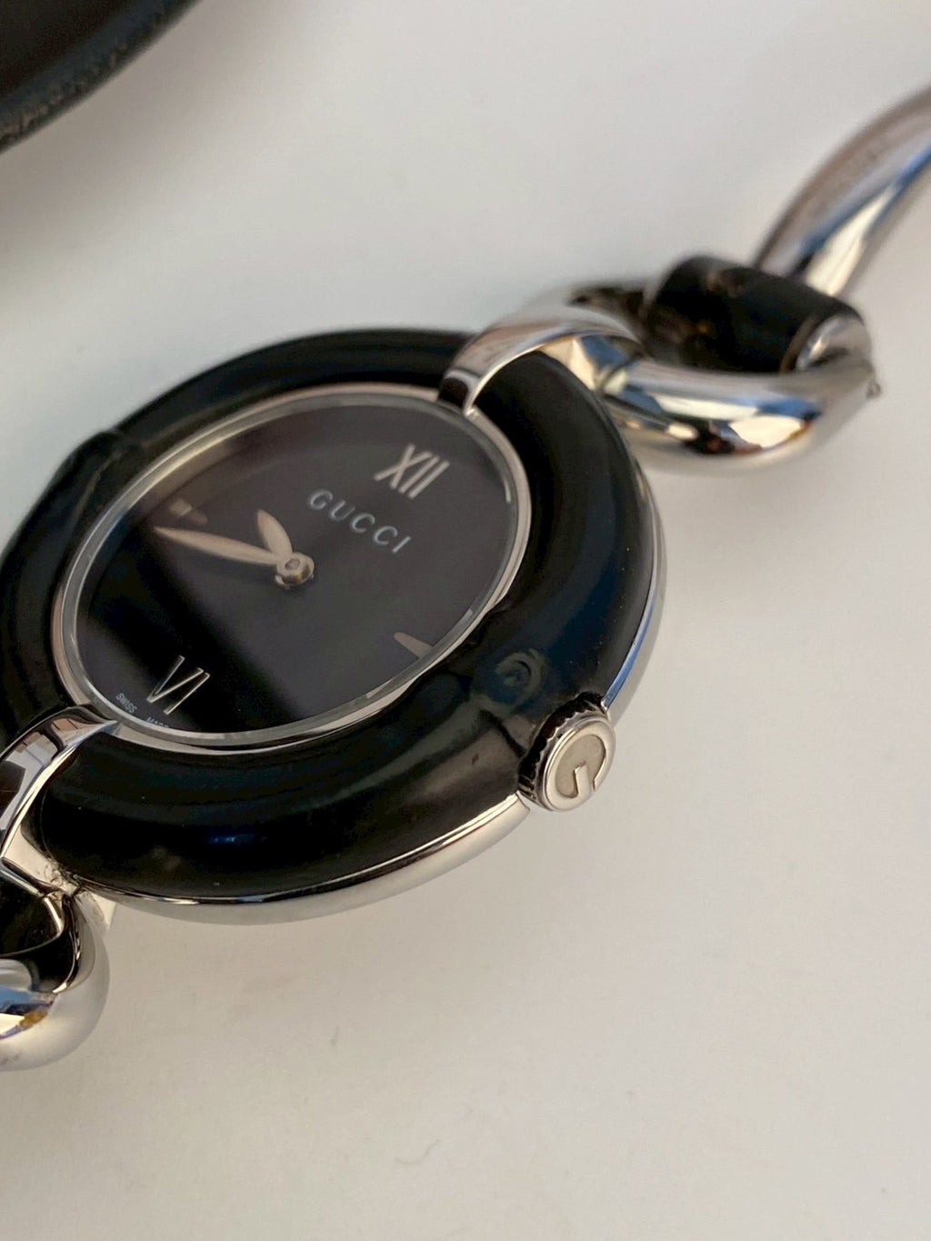Gucci bamboo 132.40 black c.8836