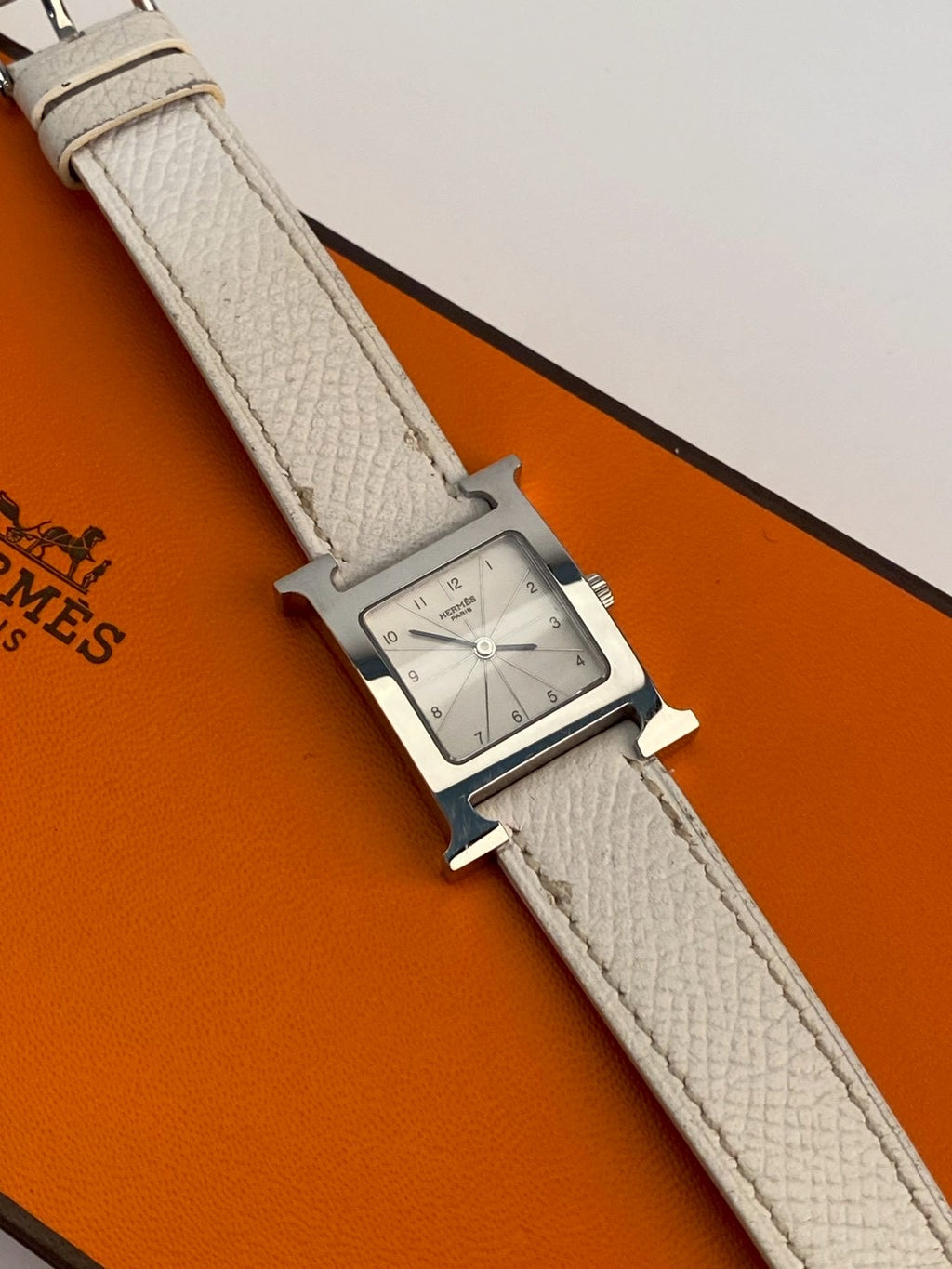 Hermes white dial H c.1526