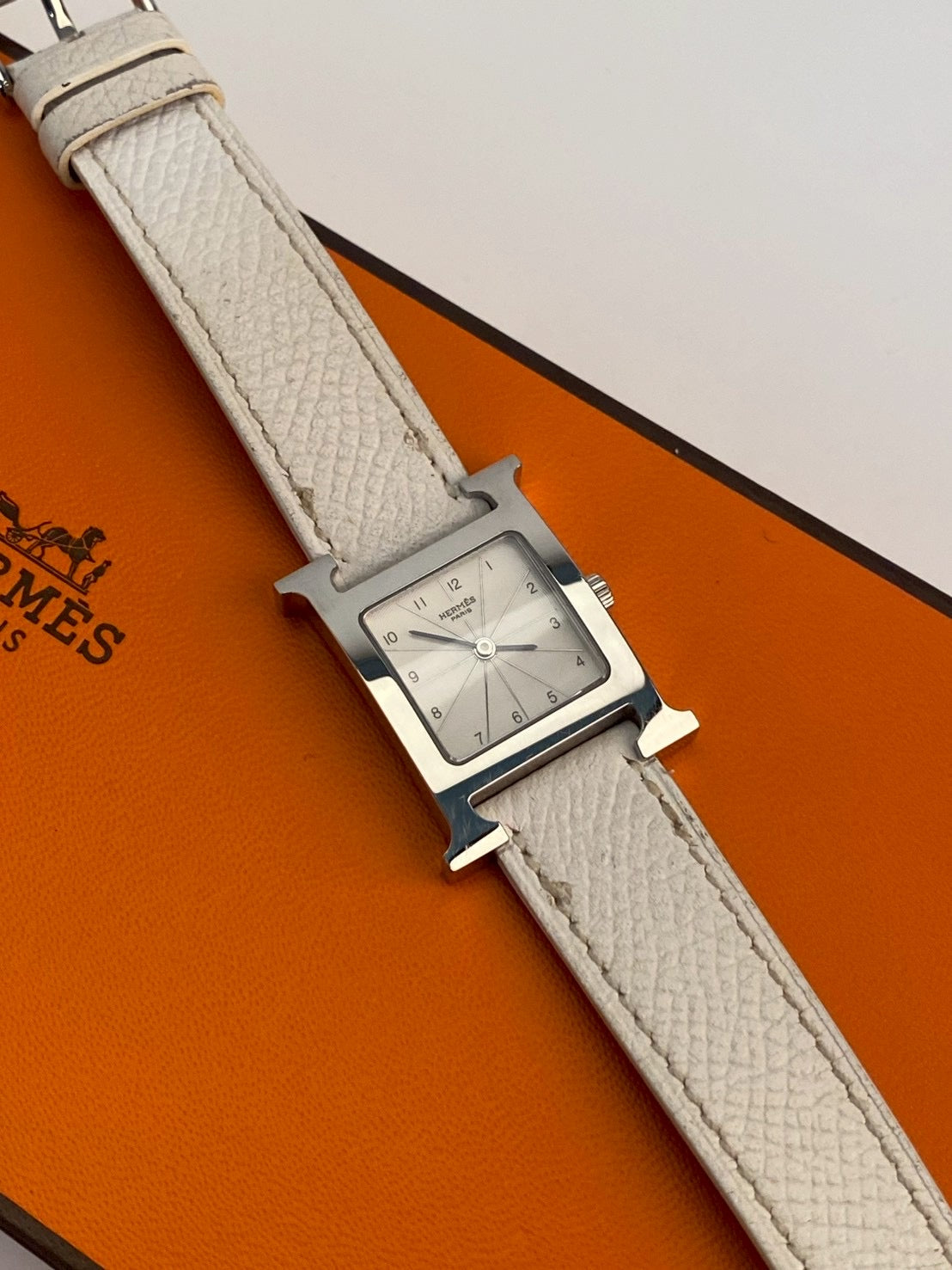 Hermes white dial H c.1526