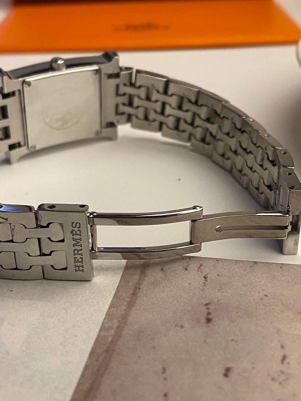 Hermes white dial diamond c.1627