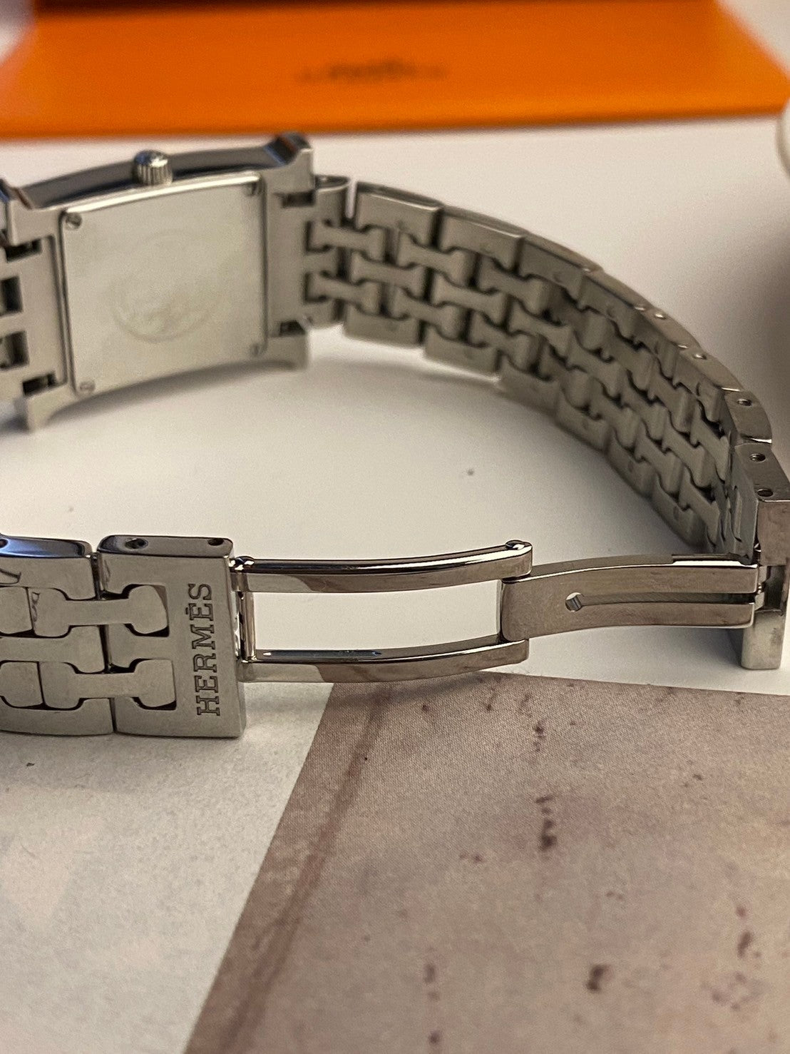 Hermes white dial diamond c.1627