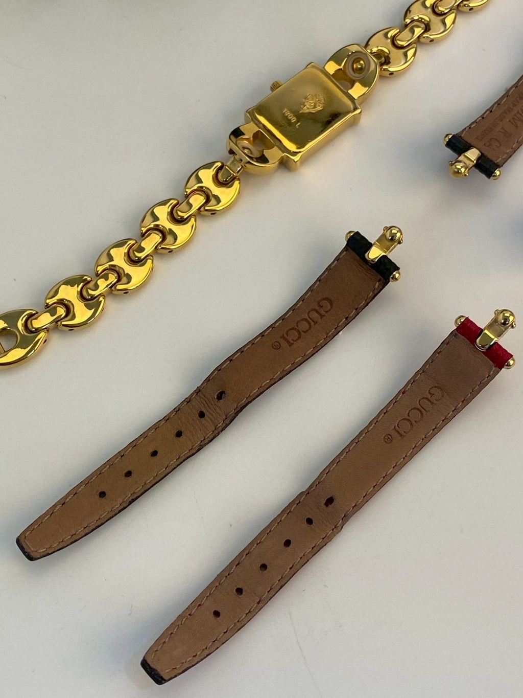 Gucci 1800I chang strap c.2295