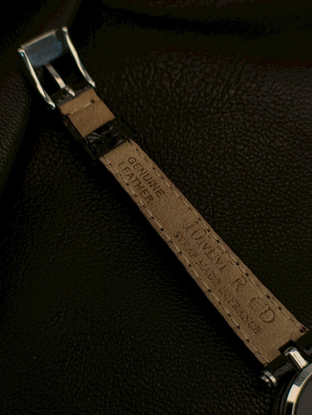 Gucci 2040L black dial c.9090
