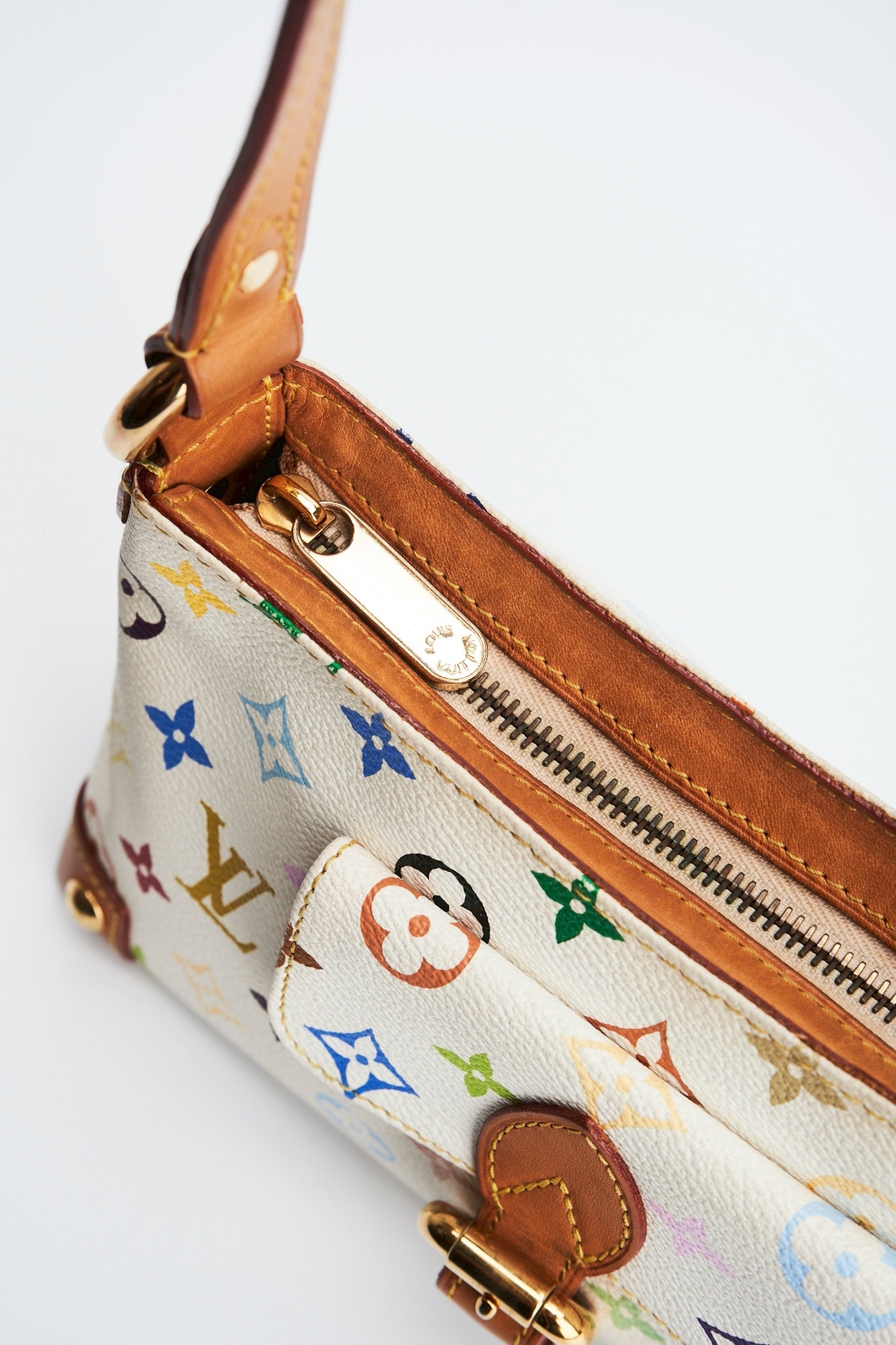 Louis vuitton shoulder bag