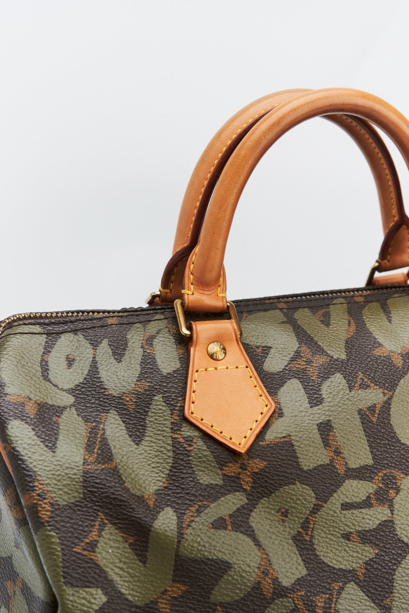 Louis vuitton Khaki Graffiti speedy “30