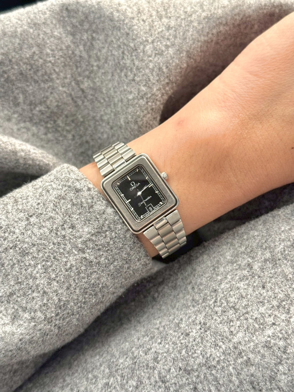 Omega vintage seamaster date.