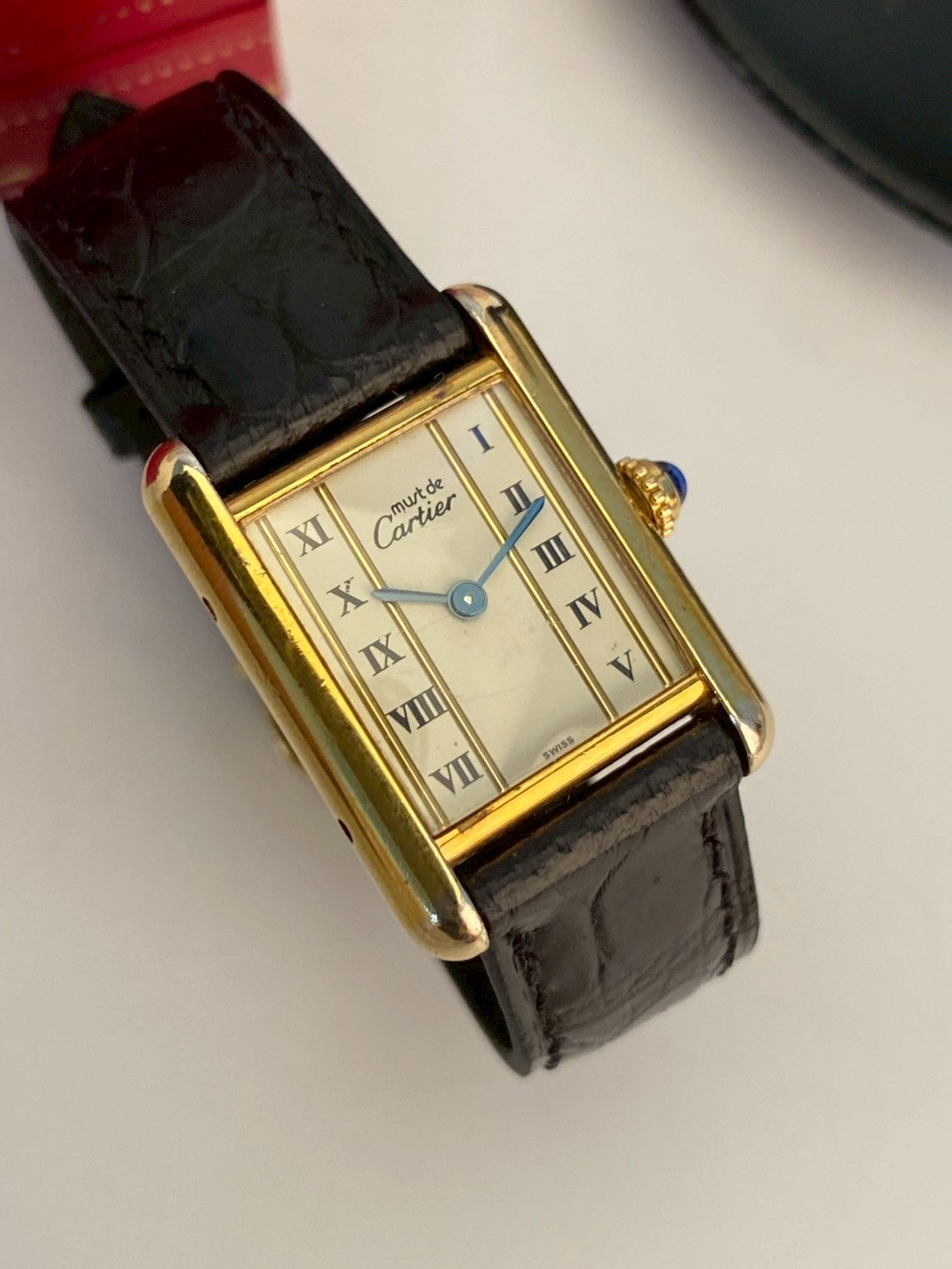 Cartier tank gold white dial sm c.7001