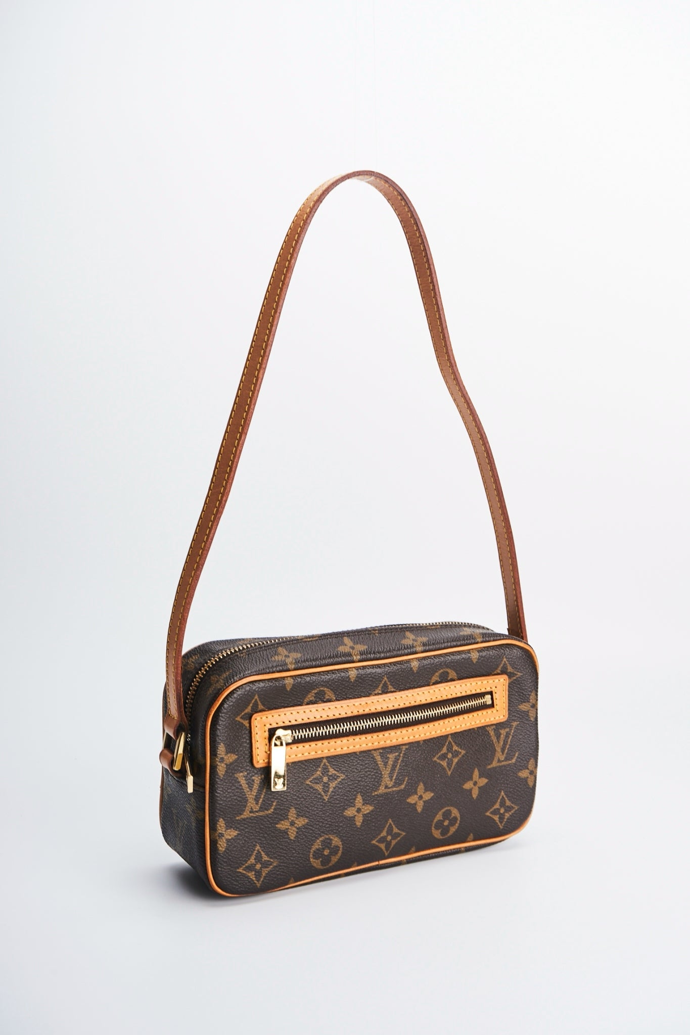 Louis vuitton cite pm size