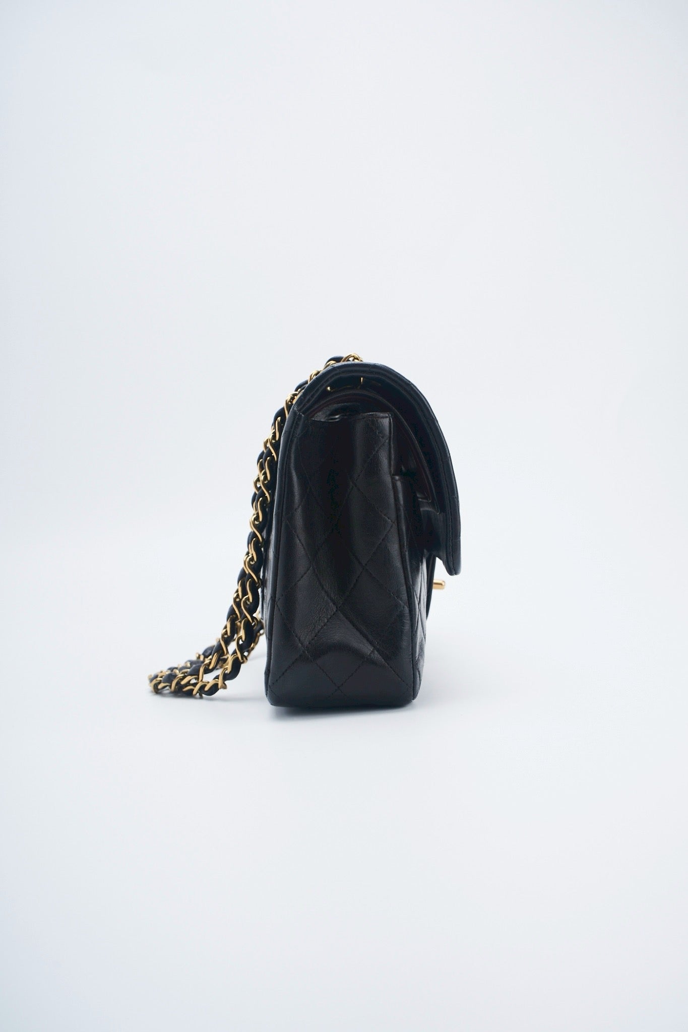 Chanel classic flab bag