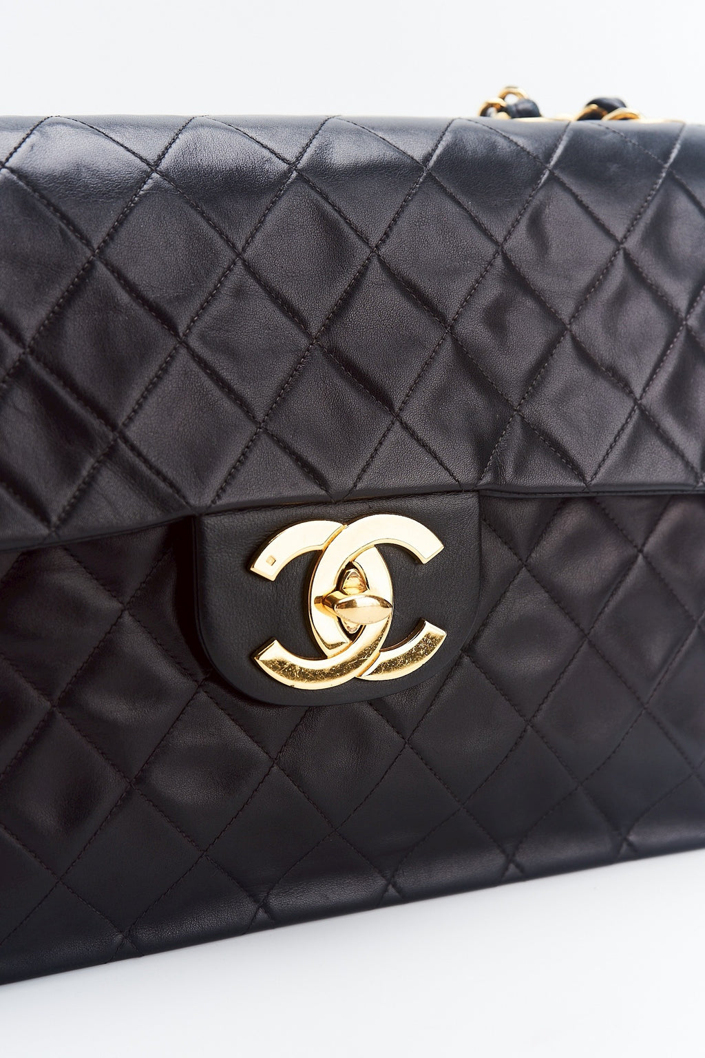 Chanel classic maxi