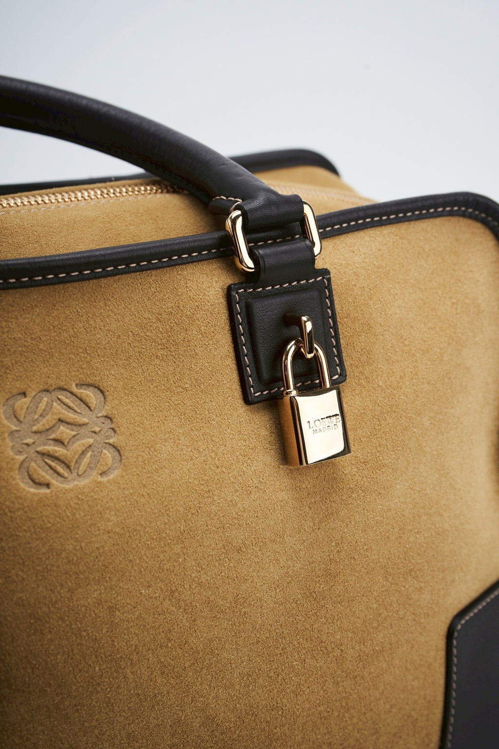 Loewe Amazona Large size
