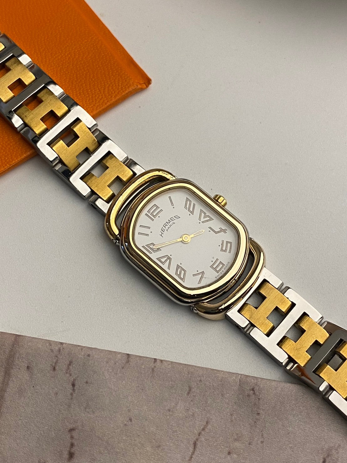 hermes vintage voal dial c.33242