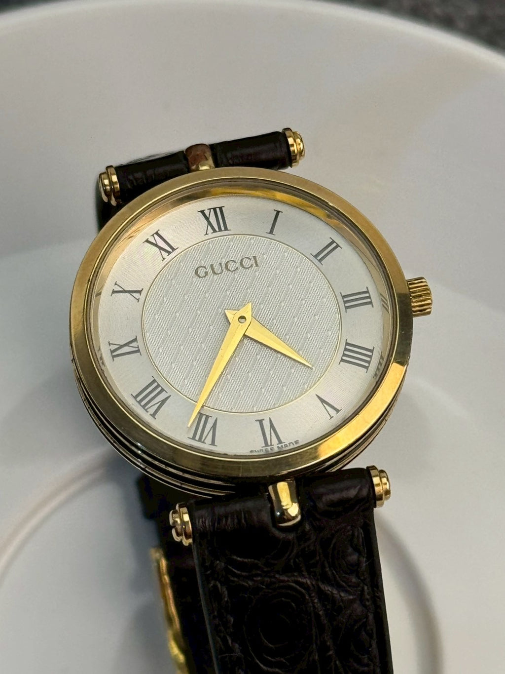 gucci 2000l gray dial boy c.5316