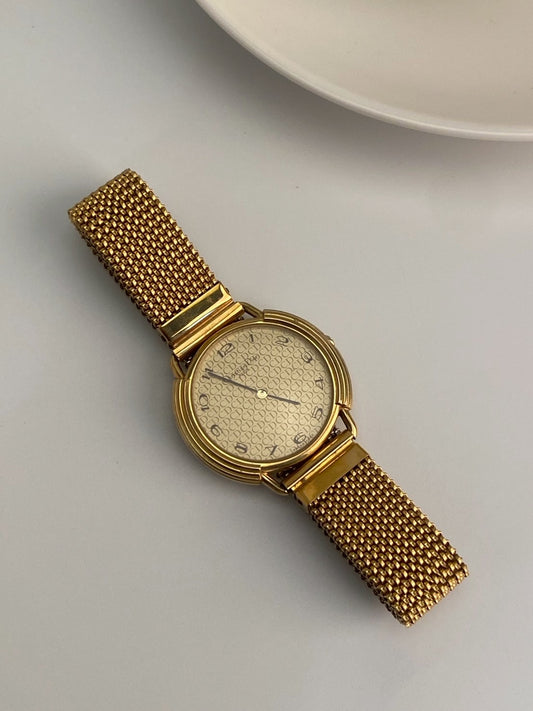 Dior 59 121 logo dial gold watch