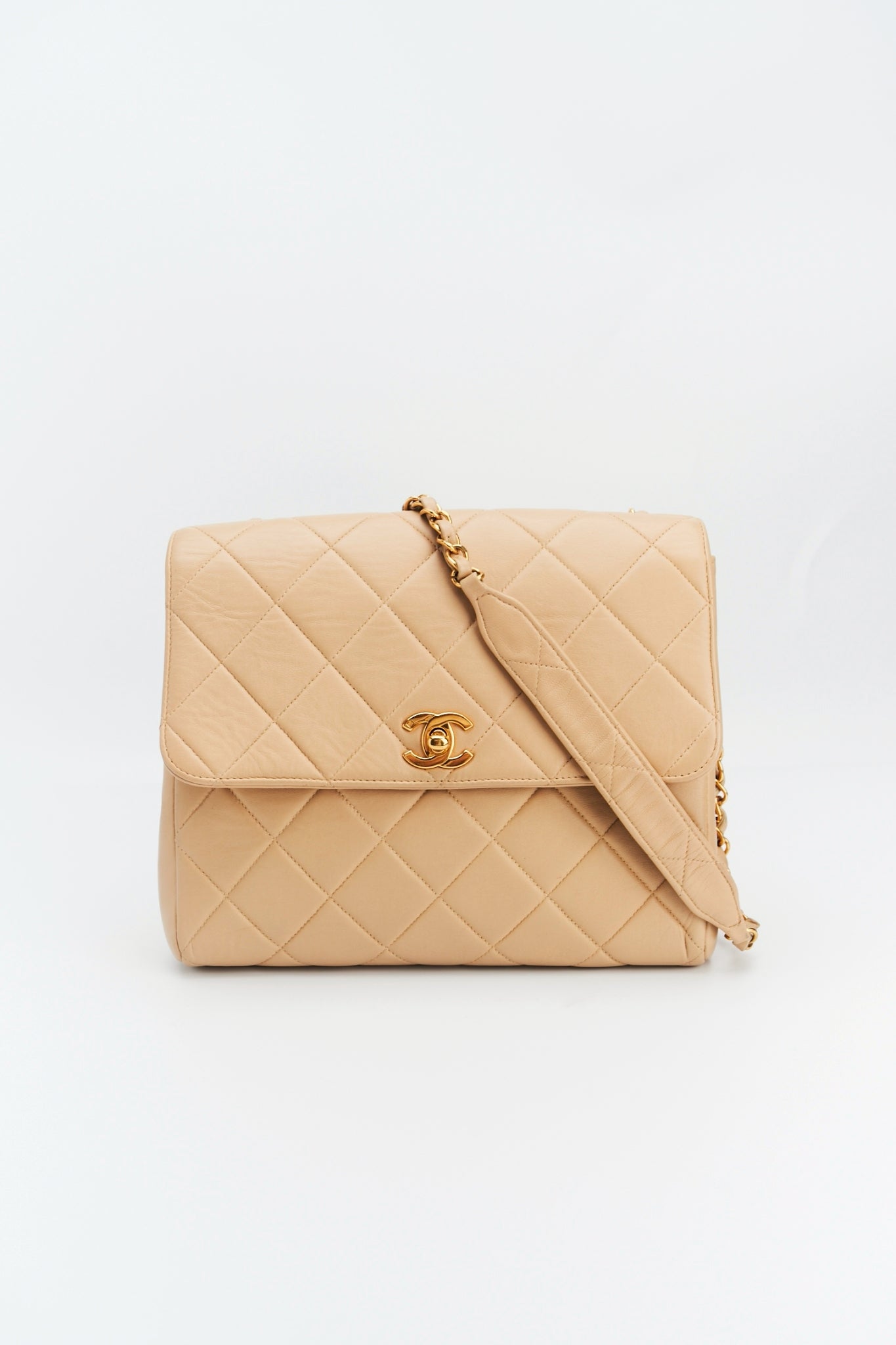 Chanel Quilted shoulder bag beige