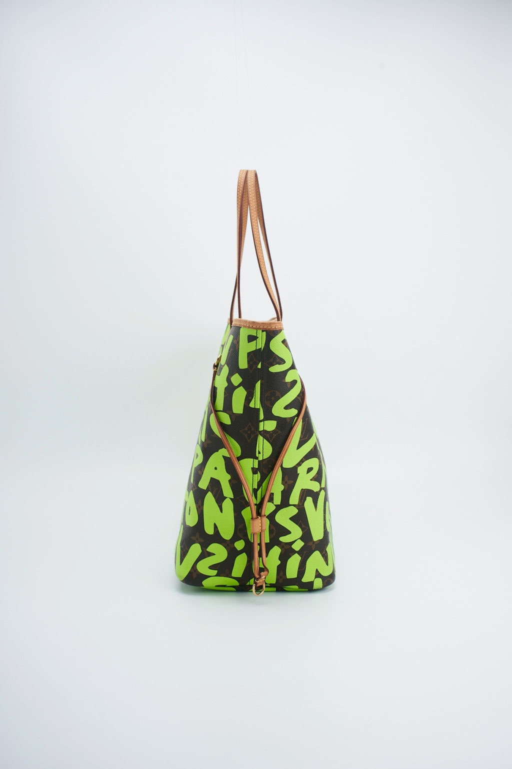 Lv graffiti neverfull green gm