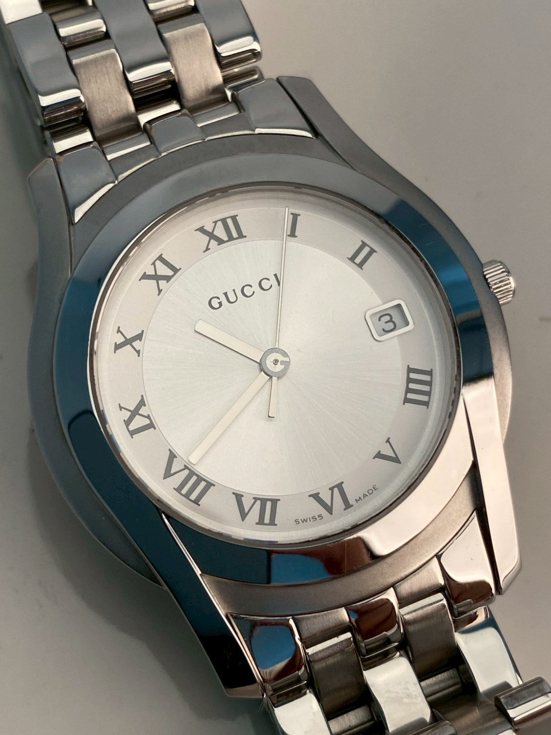 Gucci 5500M silver