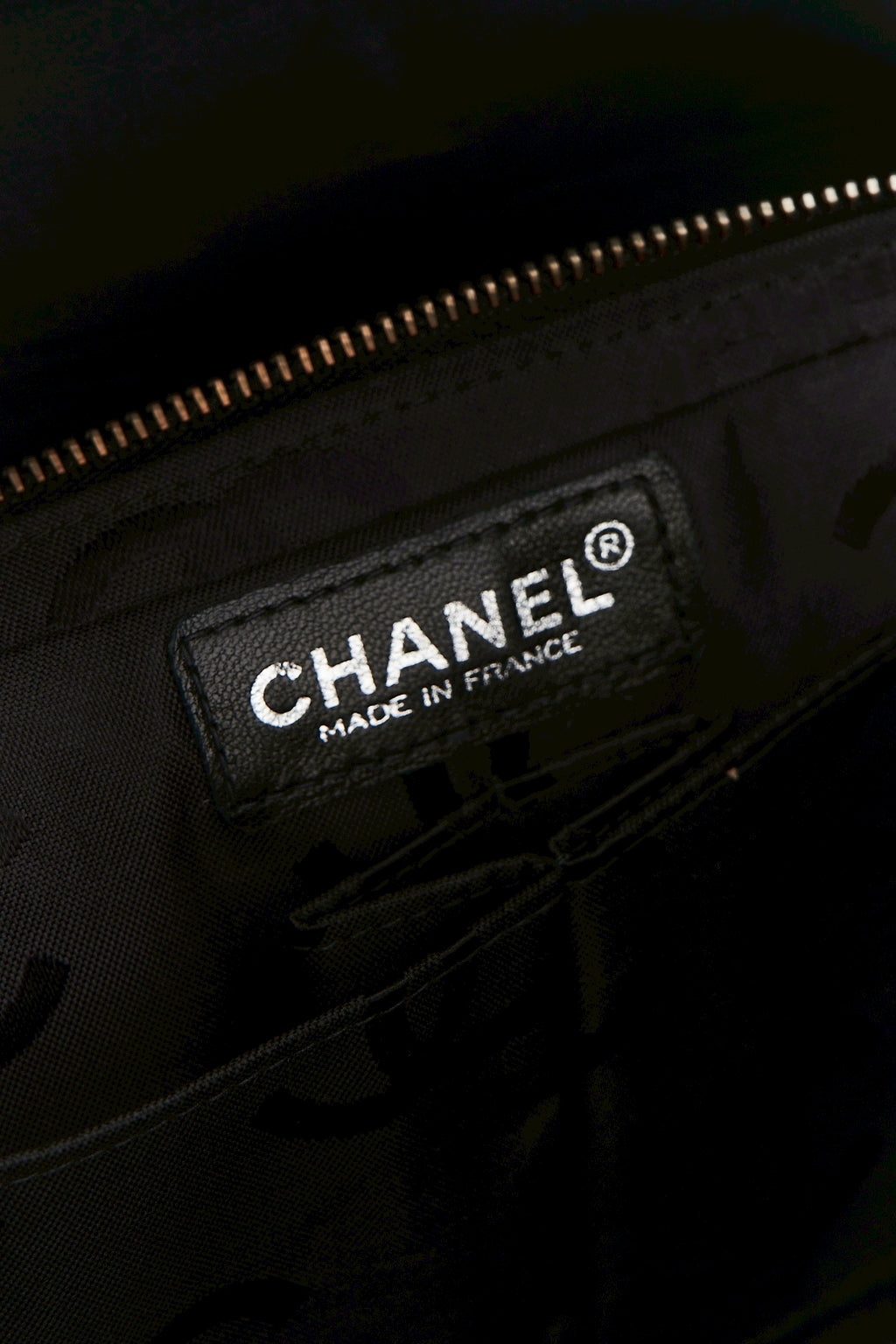 Chanel nylon easy flab “12