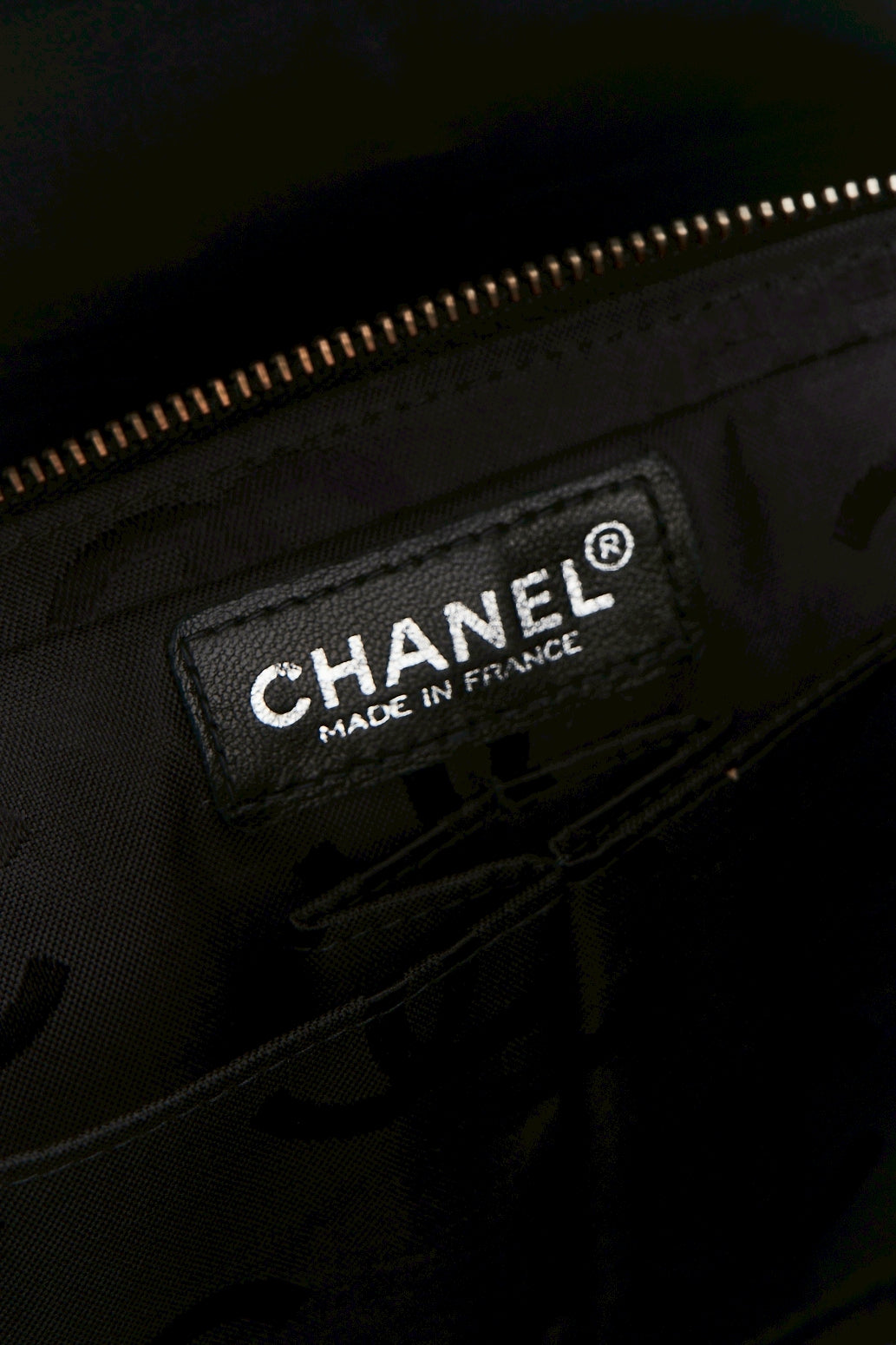 Chanel nylon easy flab “12