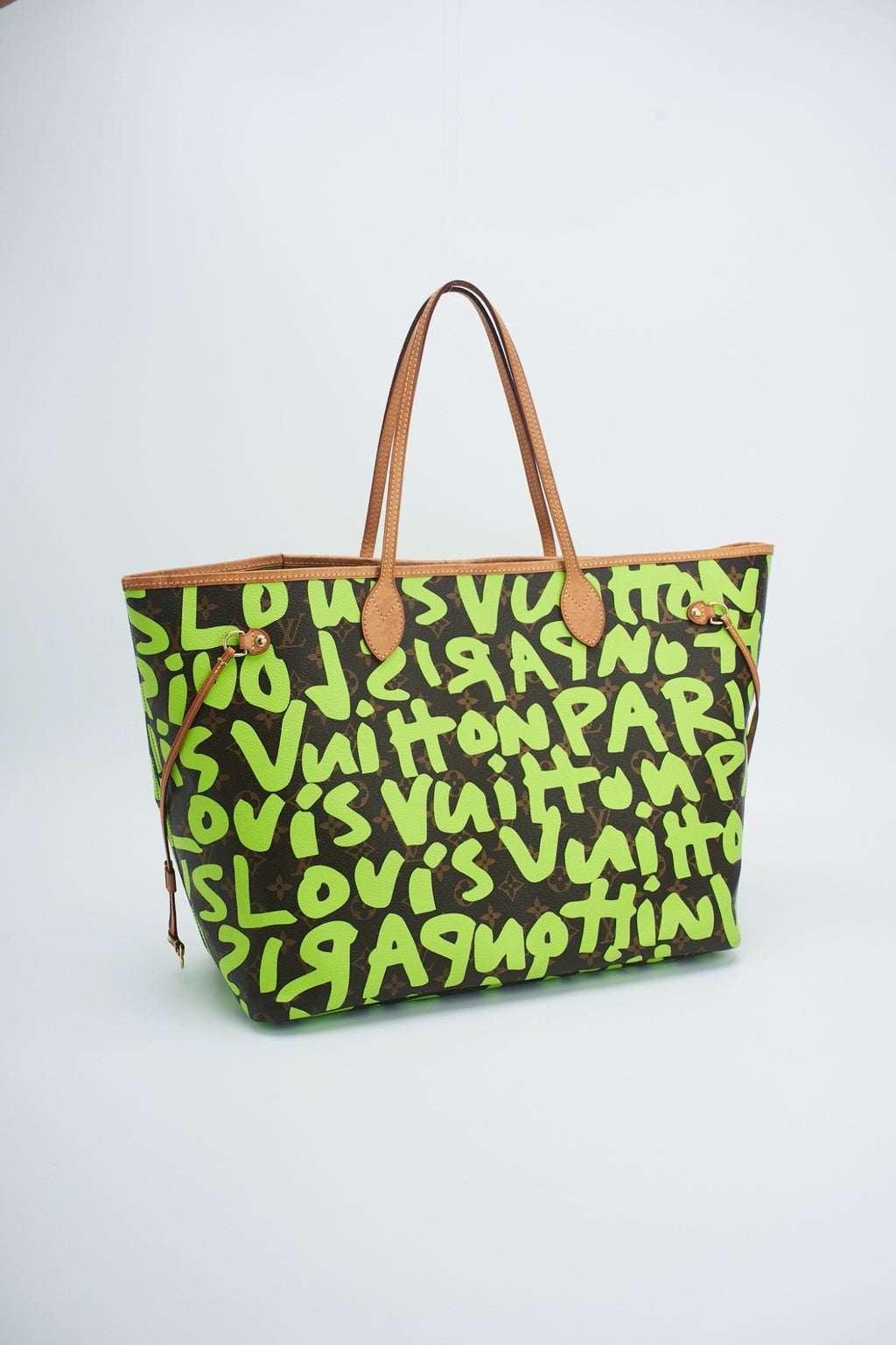 Lv graffiti neverfull green gm