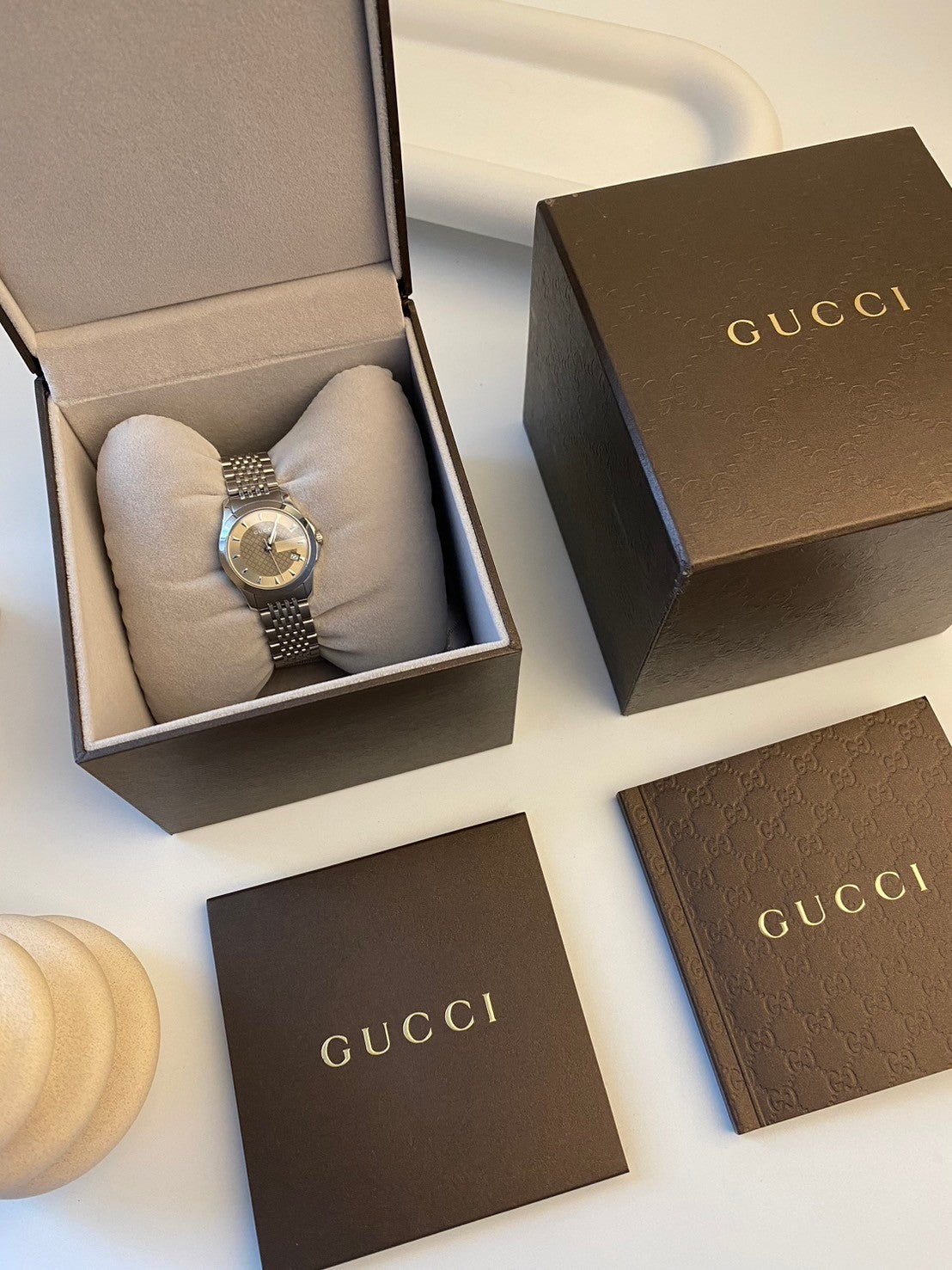 Gucci 126.5 G dial lady date