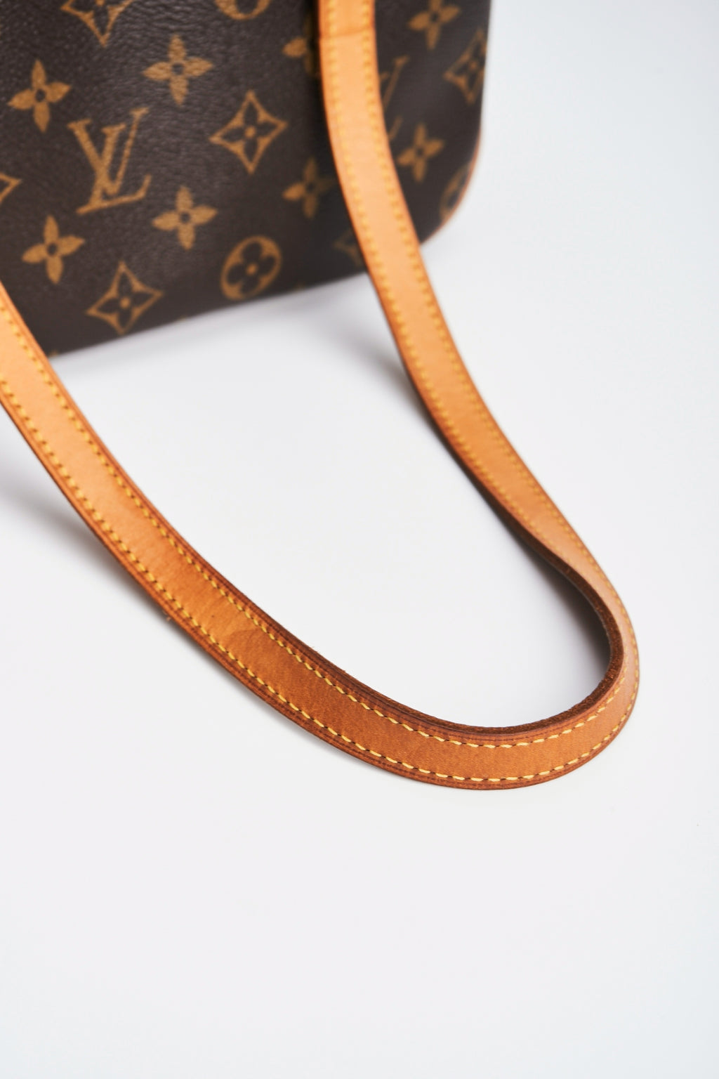 Louis vuitton cite mm size