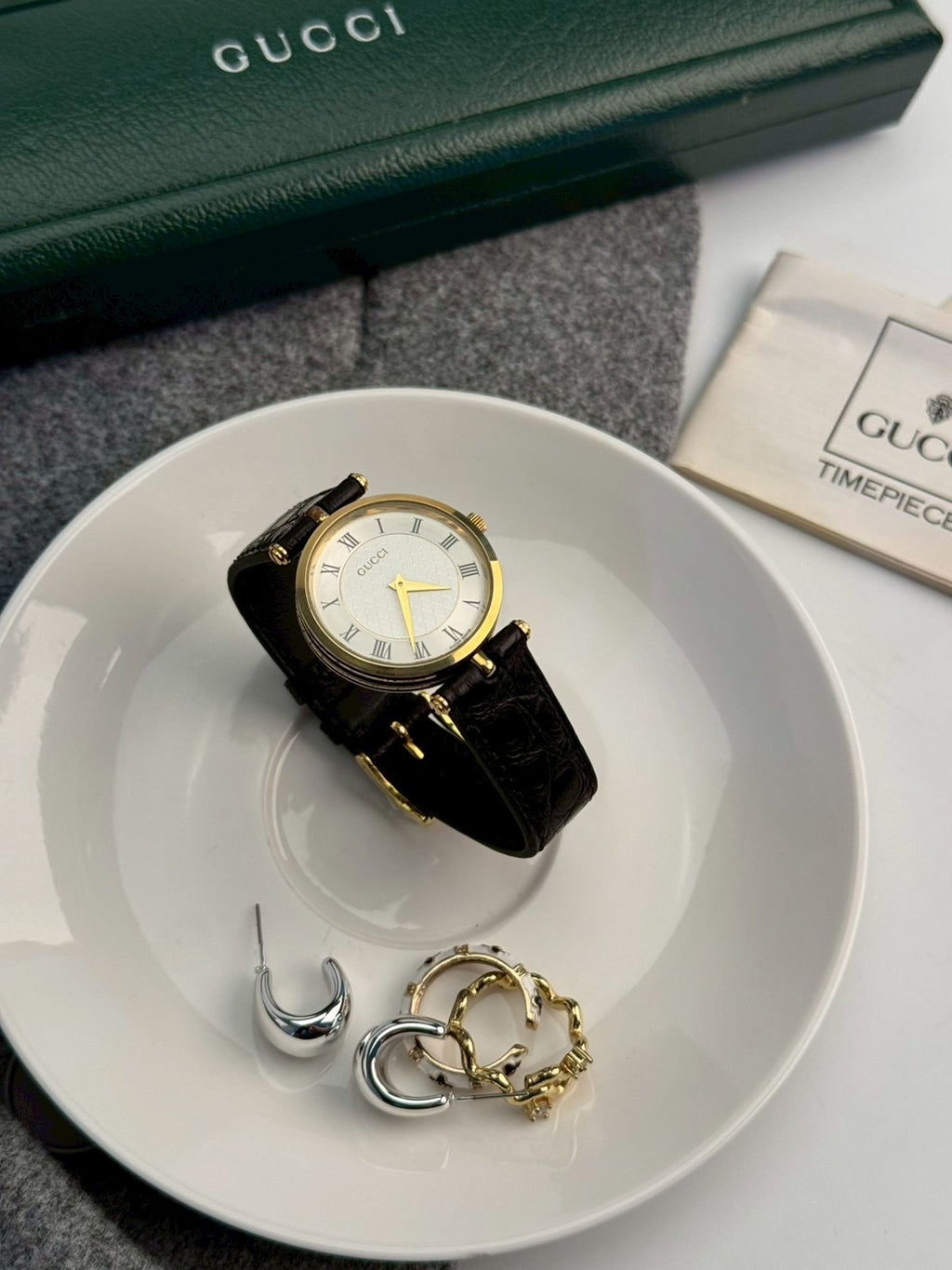 gucci 2000l gray dial boy c.5316