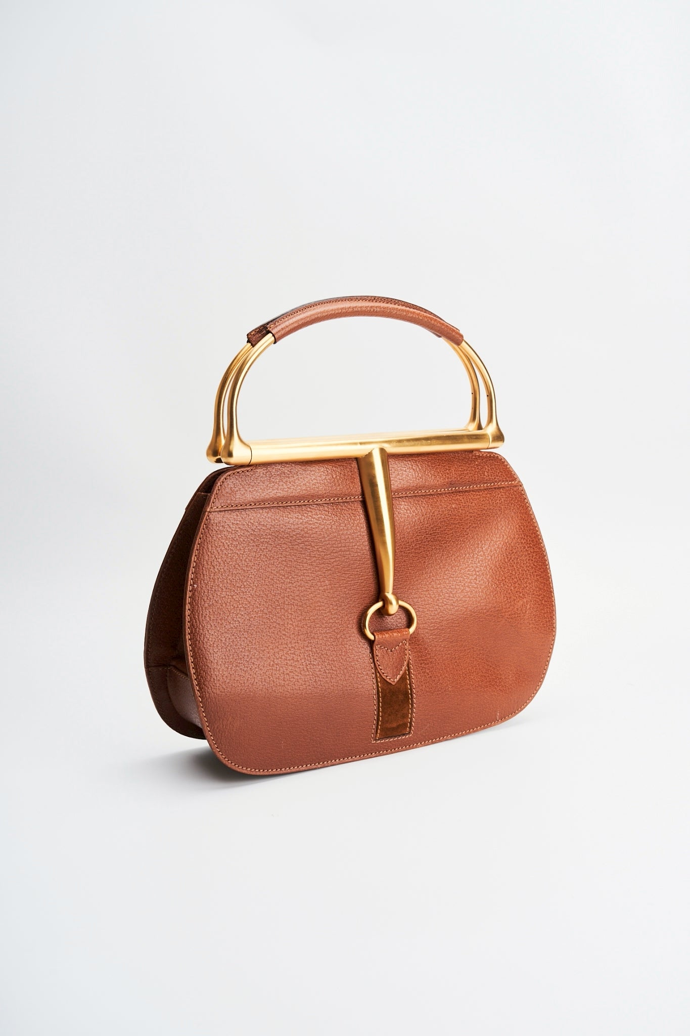 Gucci buckle leather