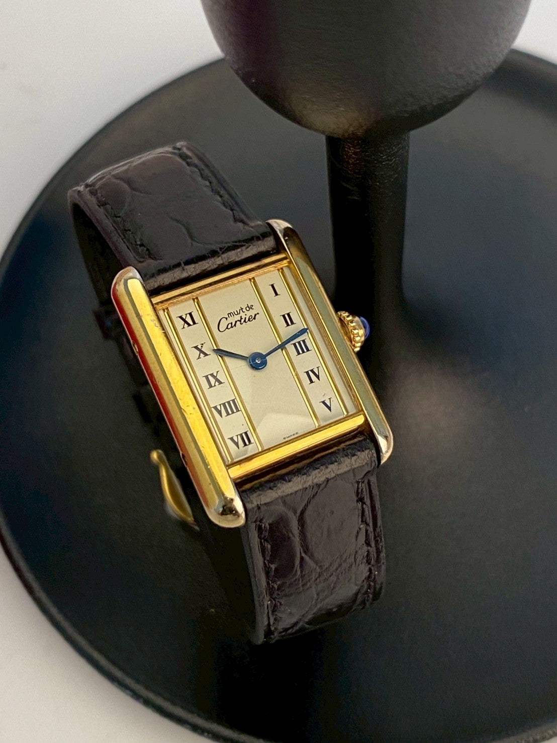 Cartier tank gold white dial sm c.7001