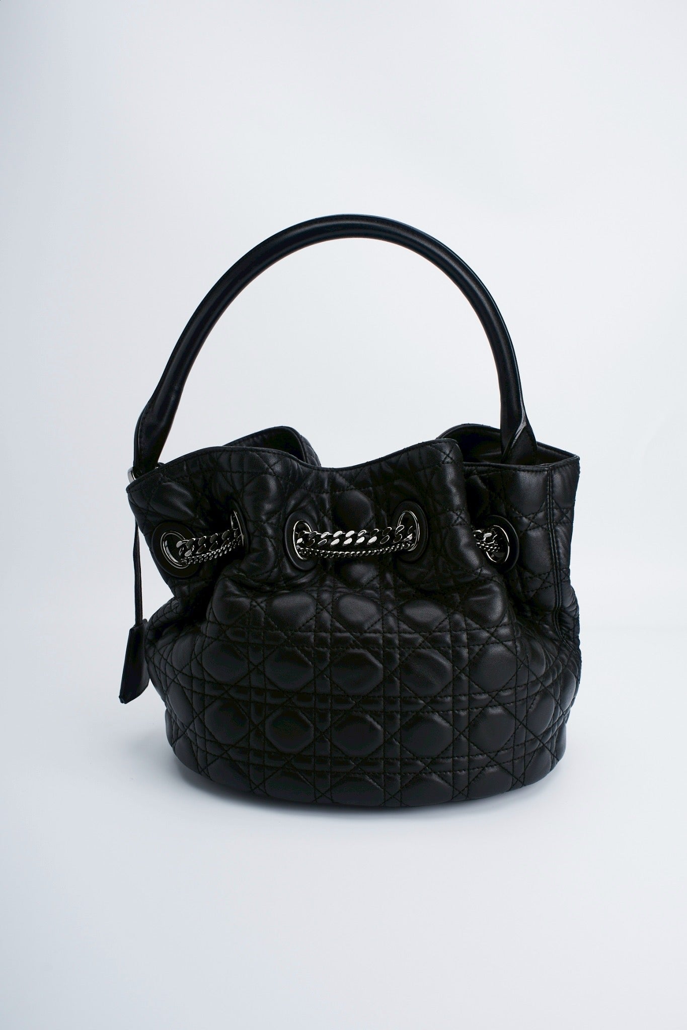 Lady dior cannage padlock bucket