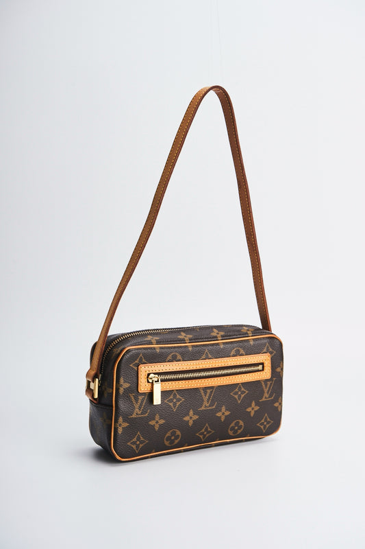 Louis vuitton cite pm size
