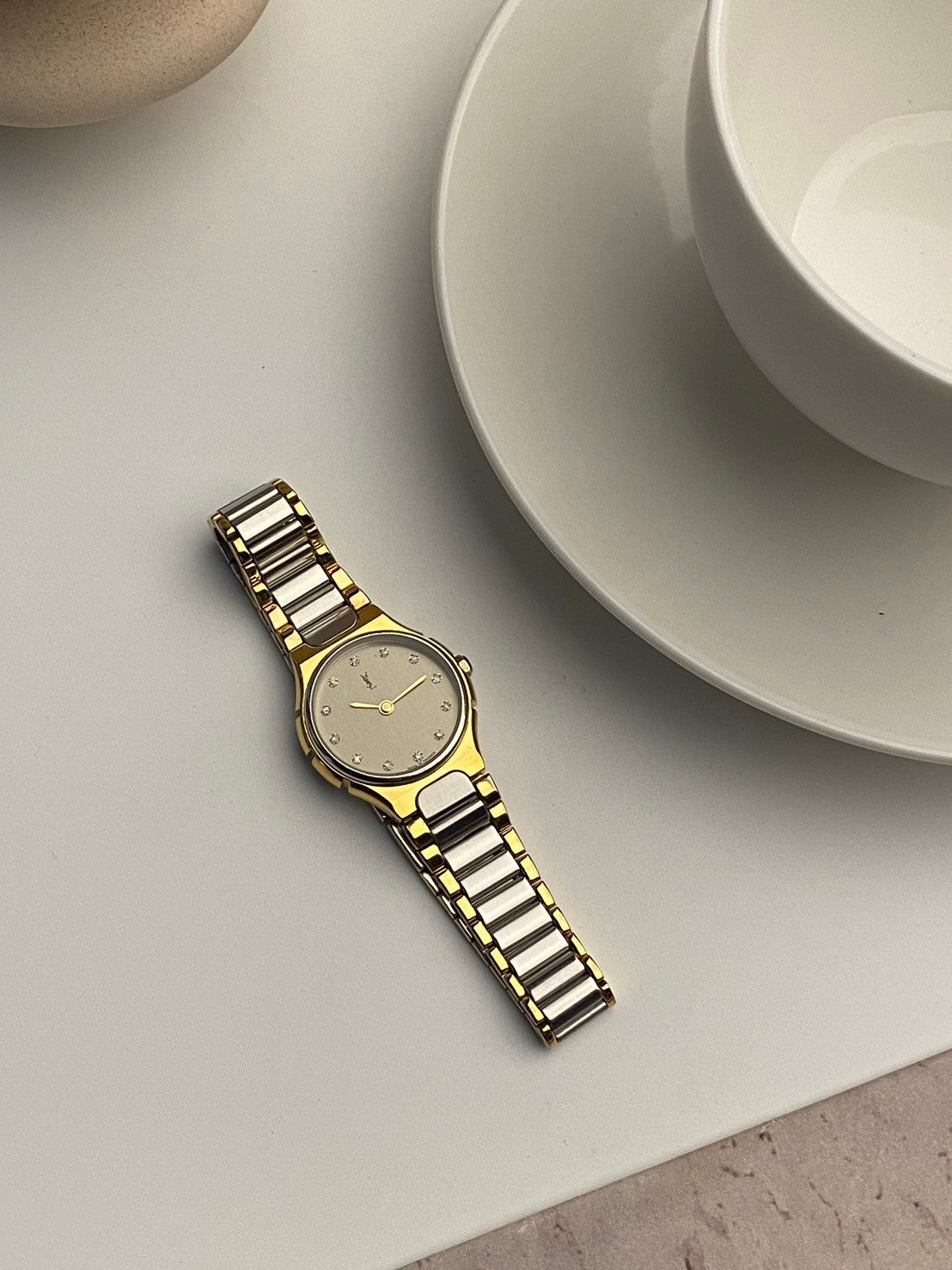 Ysl dimond gray dial c.9046